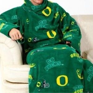 Rare Vintage Oregon Ducks Snuggie
